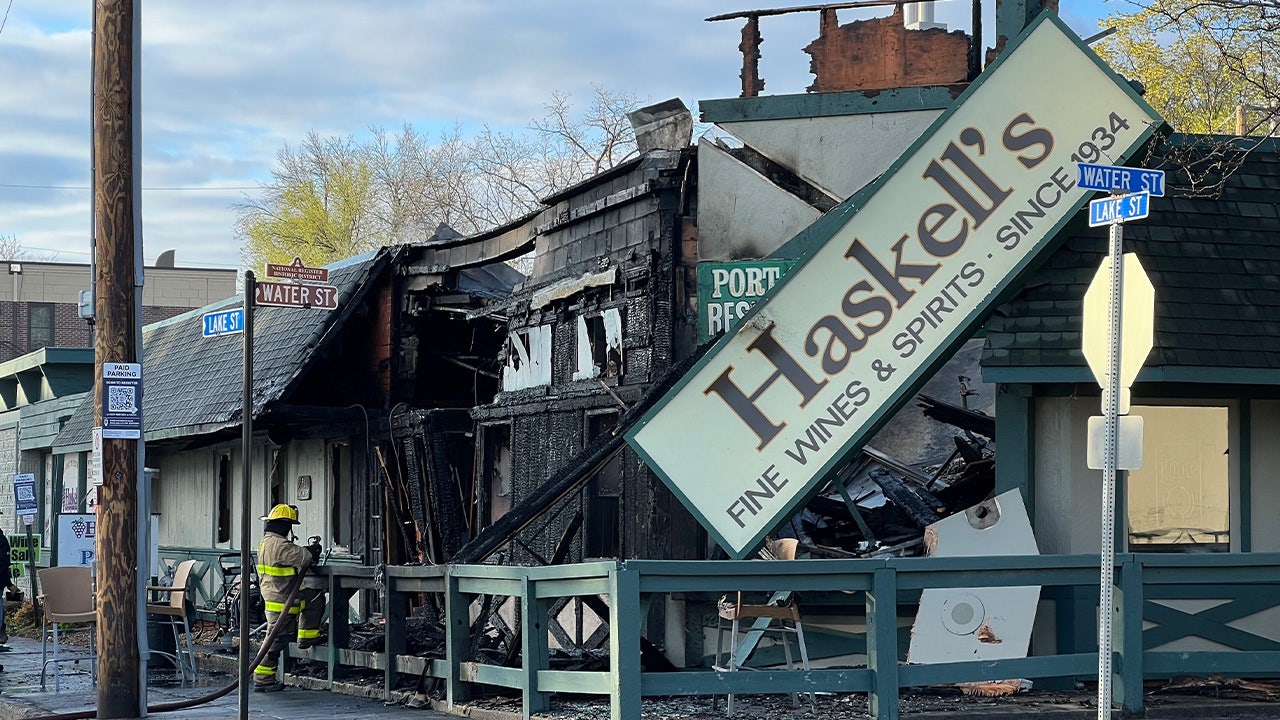 Overnight fire damages Haskell’s Port of Excelsior on Lake Minnetonka