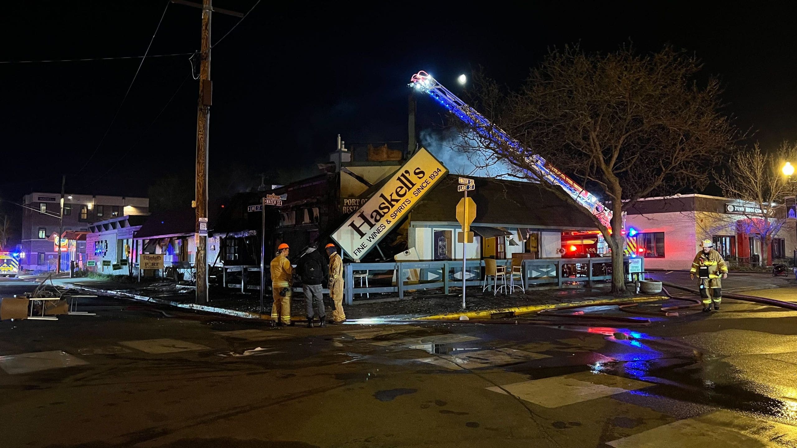 Overnight fire damages Haskell’s Port of Excelsior on Lake Minnetonka