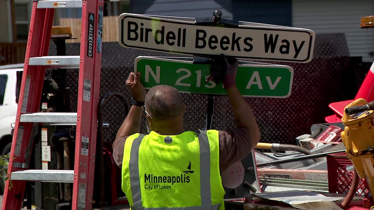 Birdell Beeks Way unveiled in north Minneapolis, 10 years after beloved grandmother's death