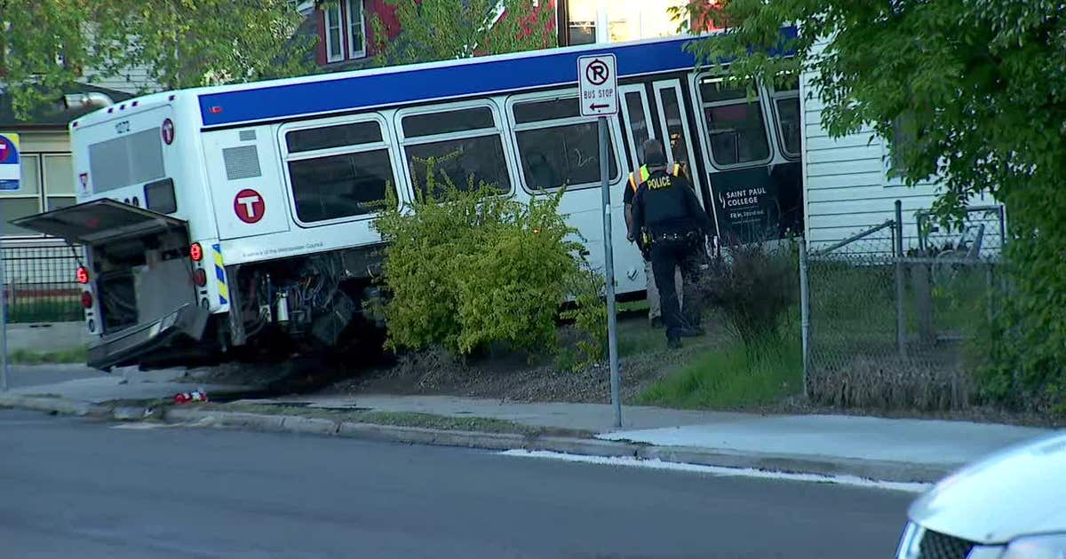 Metro Transit bus crashes into south Minneapolis home after deadly collision with pickup