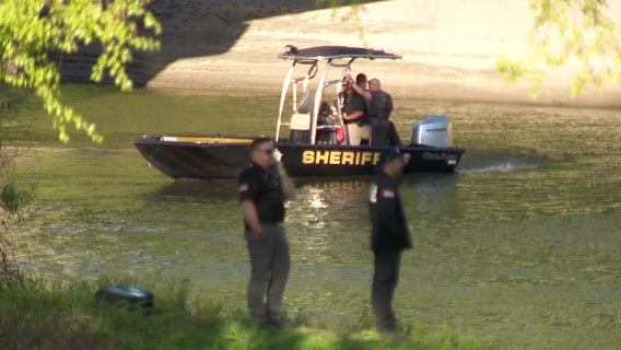 Search continues for missing swimmer last seen in Minnesota River