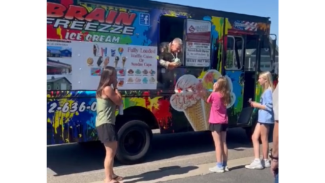 Elk River military dad gives daughter teary-eyed Memorial Day weekend surprise