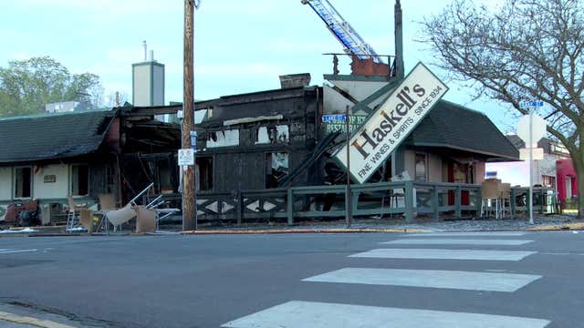 Overnight fire damages Haskell’s Port of Excelsior on Lake Minnetonka