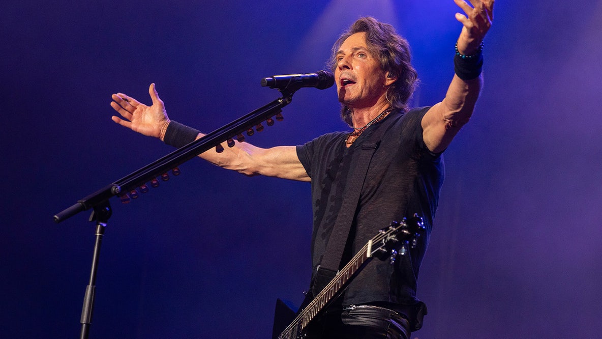Rick Springfield headlines Great Midwest Rib Fest at Mystic Lake in Prior Lake June 27
