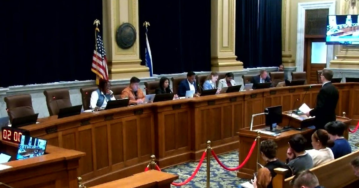 Minneapolis bathhouse ordinances move forward, head toward full council vote
