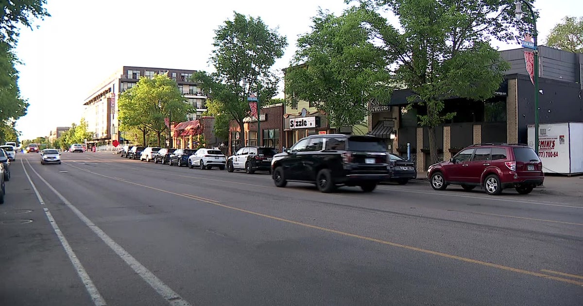 Lyndale Avenue South redesign debate: Uptown business owners clash with bicyclists over parking