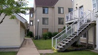 Broken A/C leaves 75-year-old cancer patient sweltering at north Minneapolis apartments