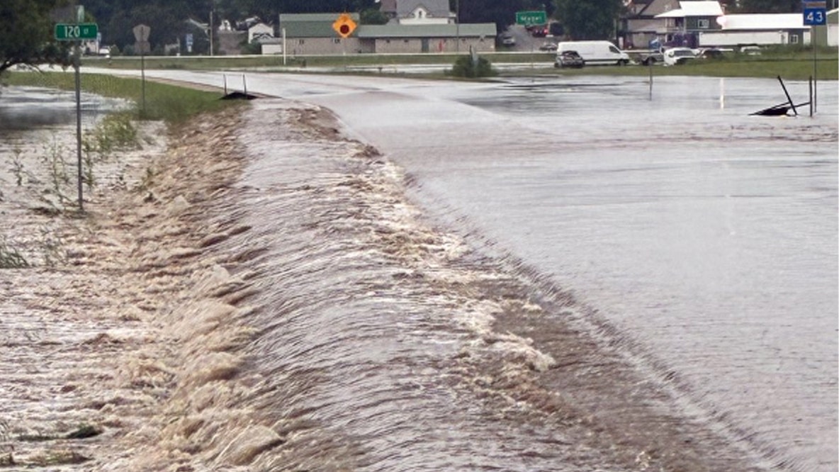 Flash flooding in Mower County and Fillmore County closes highways in southern Minnesota