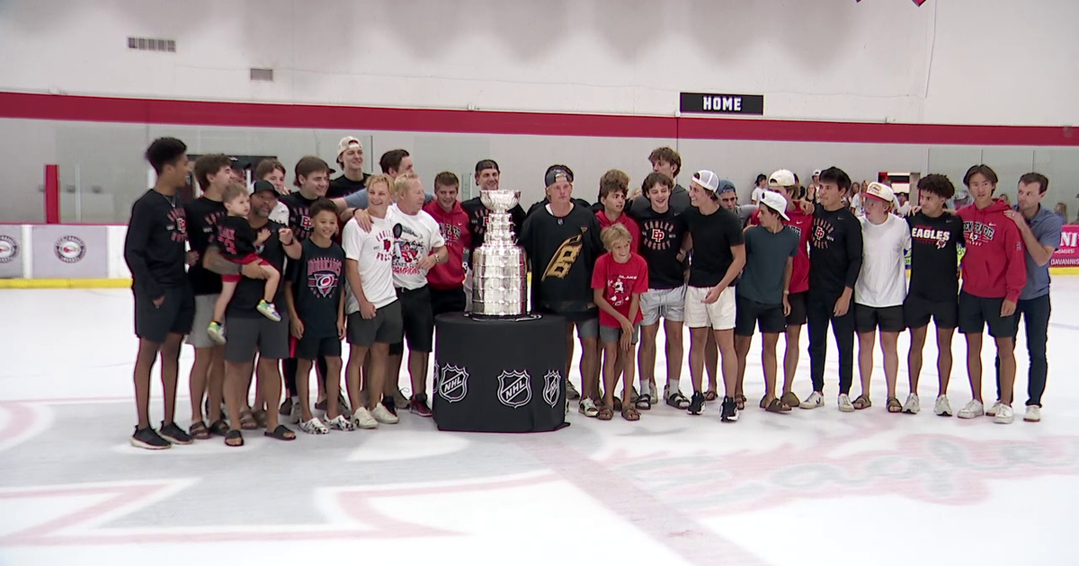 Jackson Blake brings Stanley Cup to Eden Prairie hockey community | FOX ...