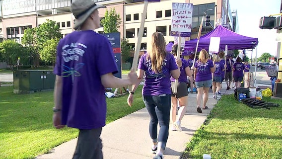 Allina hospice nurses hold 1-day strike as they fight for new contract