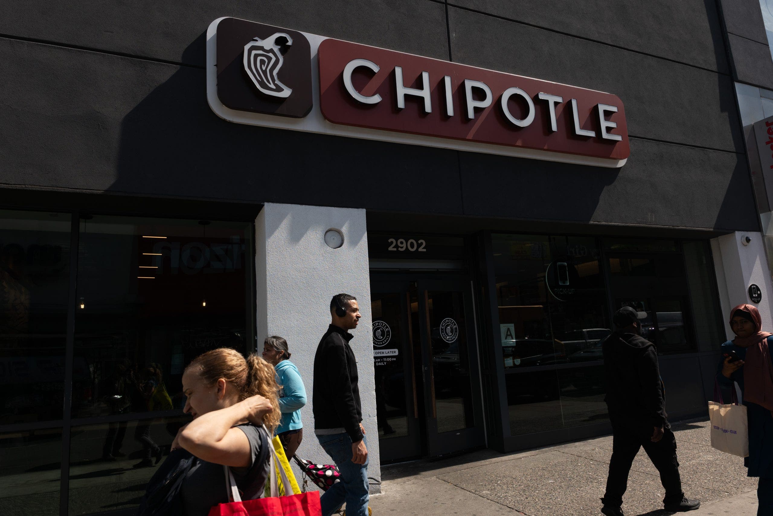 Roseville Chipotle salmonella lawsuit: Woman seeking damages after hospitalization