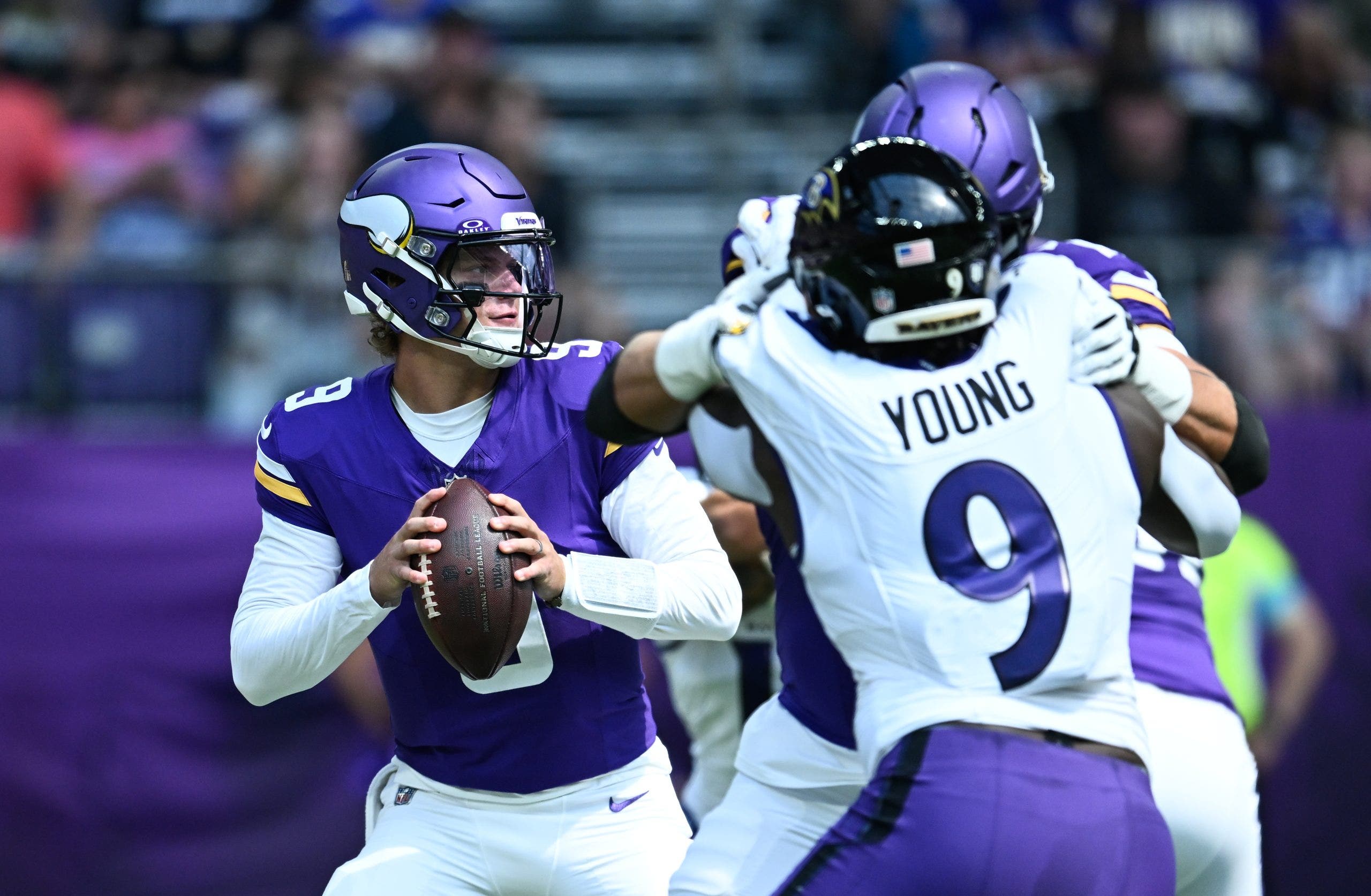 Minnesota Vikings reveal initial 53-man roster, keep 4 QBs