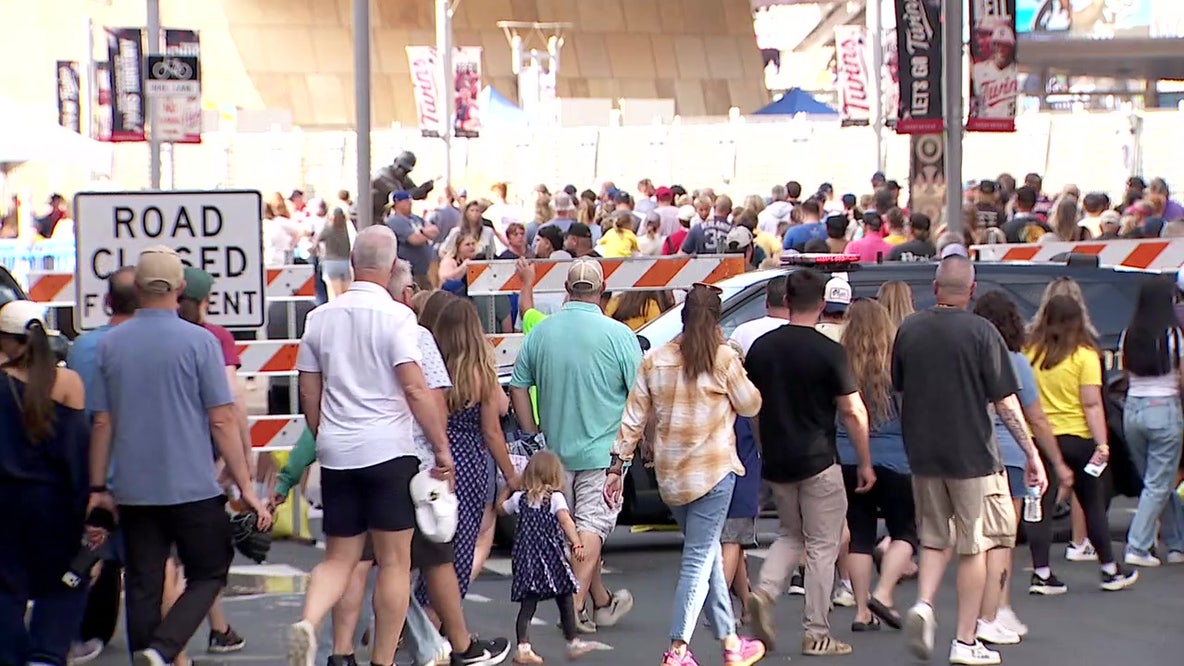 Savannah Bananas bring sold-out banana ball spectacle to Target Field in Minneapolis