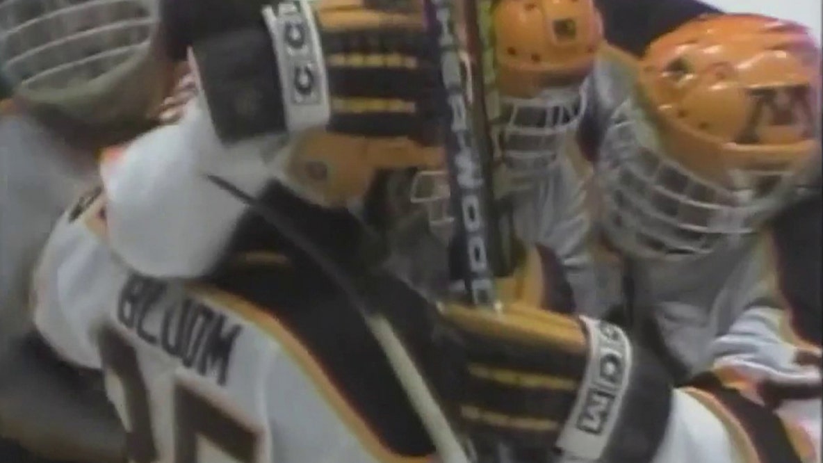 Burnsville Braves hockey legend Scott Bloom dies at 58