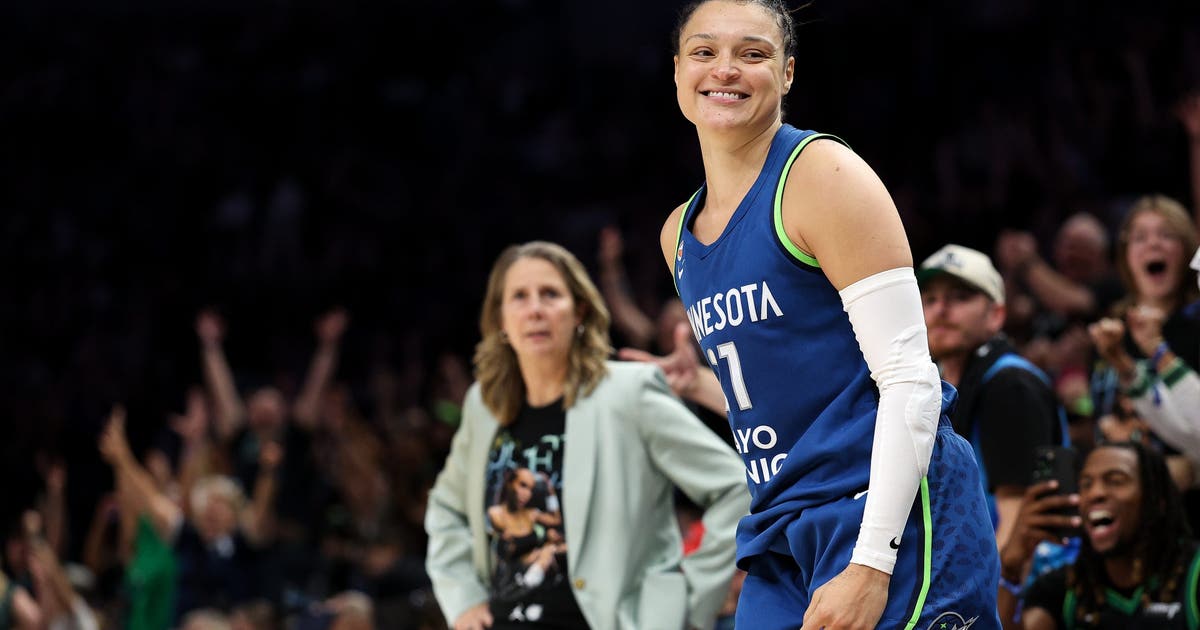 Photo: FOX9 Kayla McBride Sets WNBA Record With 10 Three-Pointers to Lead Lynx Over Wings