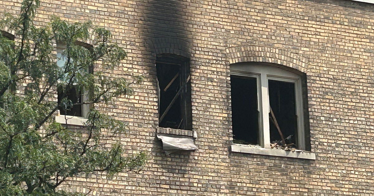 Minneapolis apartment fire injures firefighter, displaces residents near Elliot Park