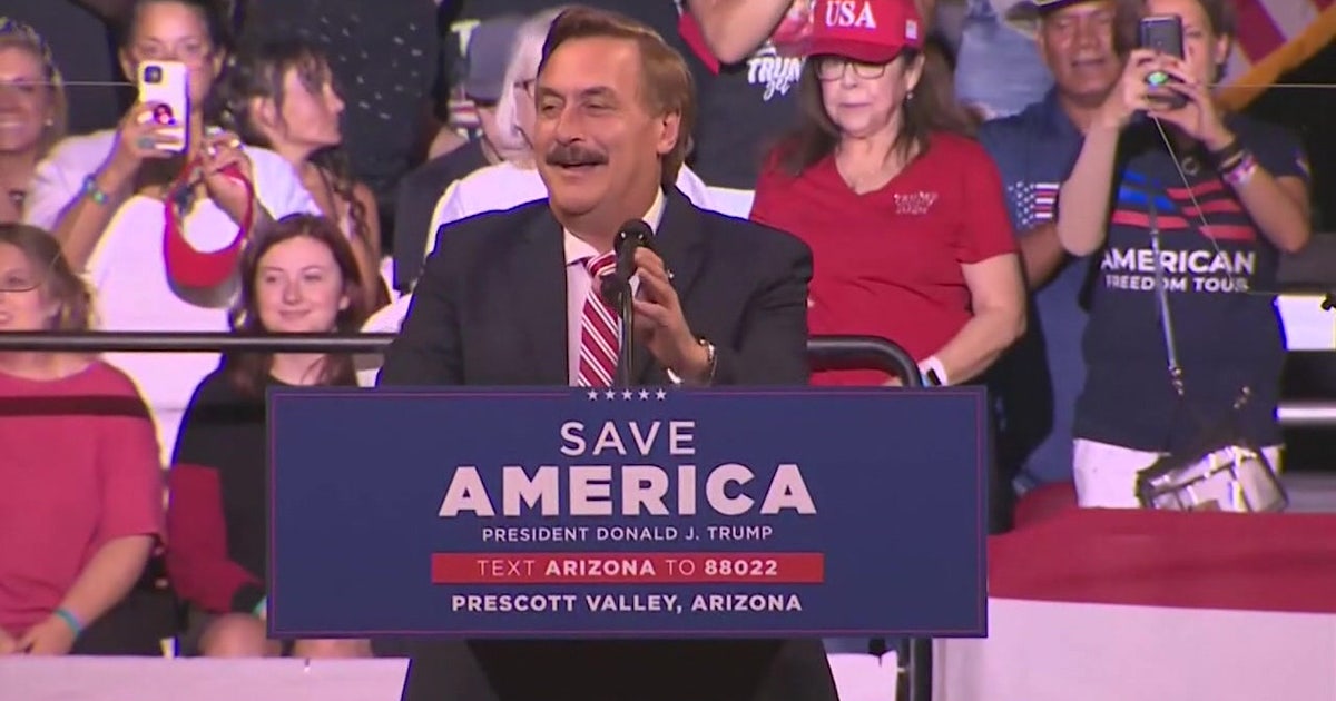 Mike Lindell violated campaign laws with MyPillow handout, complaint alleges