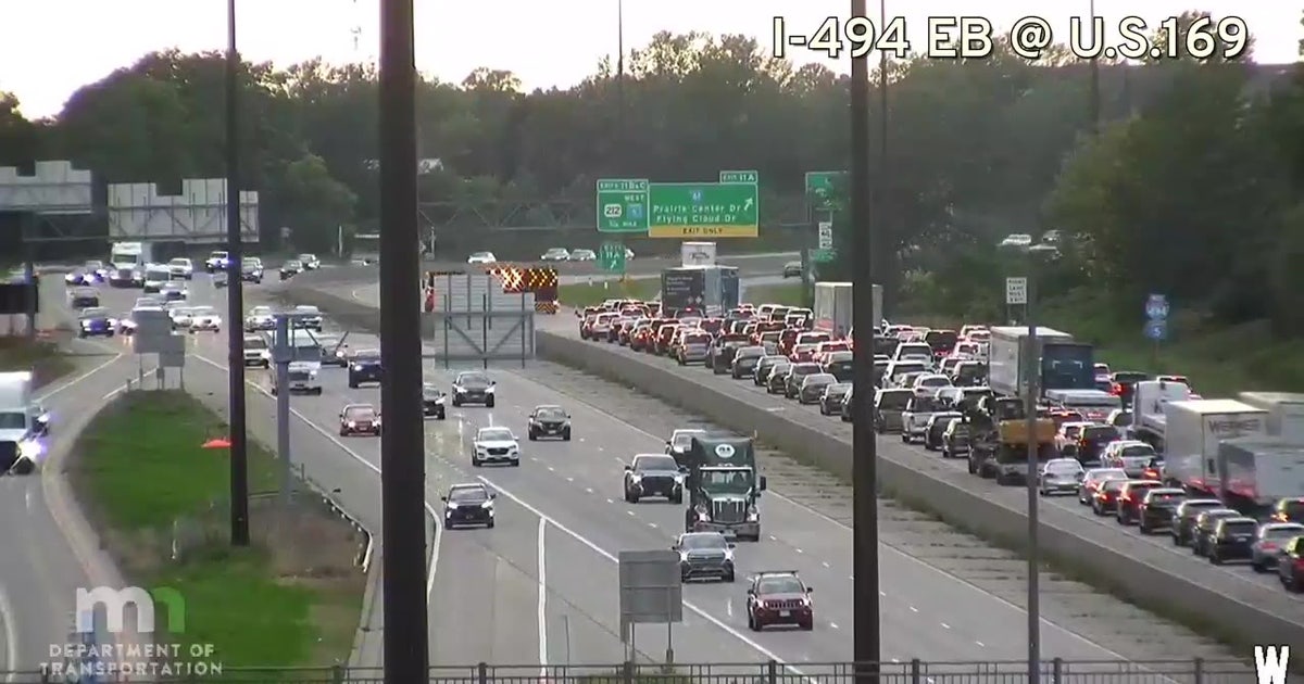 Crash closes I-494 near Highway 12 in Eden Prairie Monday evening