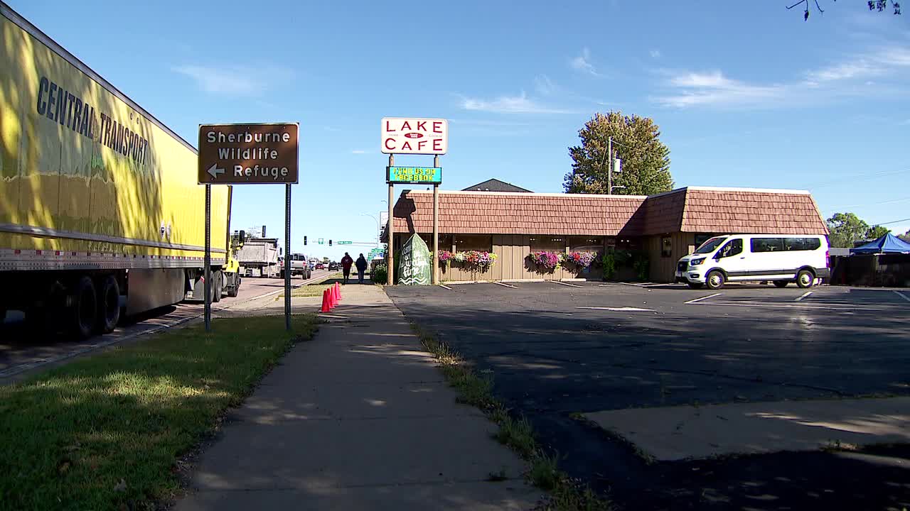 Gordon Ramsay films Kitchen Nightmares at Big Lake restaurant