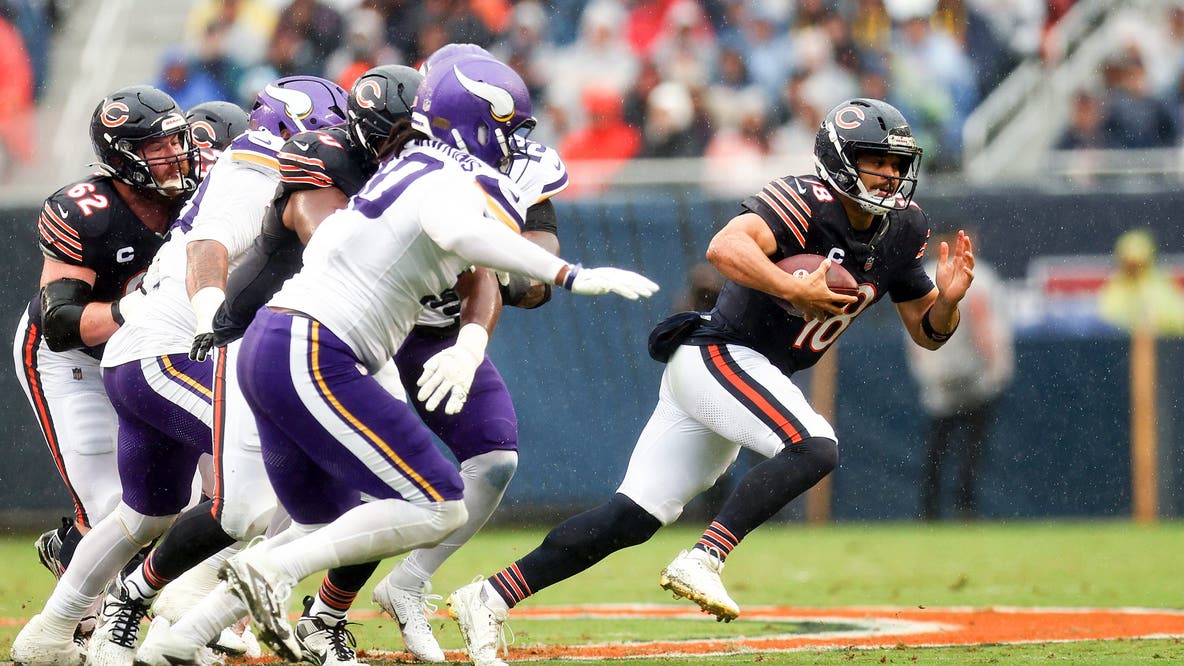 Live updates: Vikings beat Bears 9-3 on sloppy day at Soldier Field
