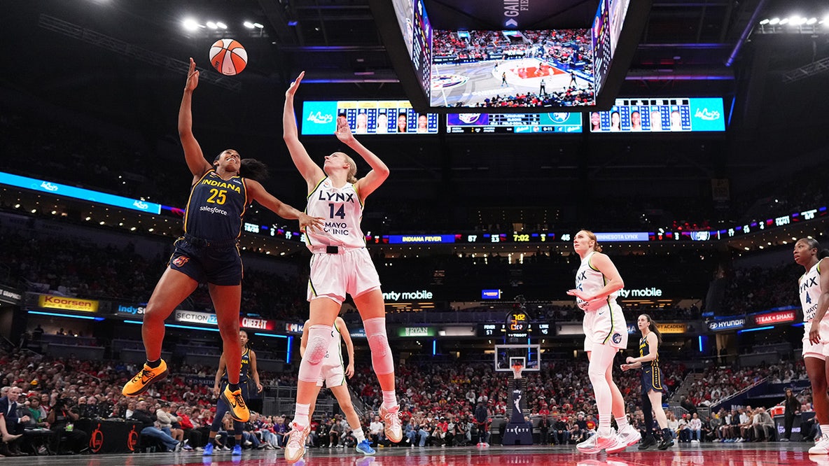 Minnesota Lynx clinch No. 1 seed for WNBA playoffs, despite loss to Fever