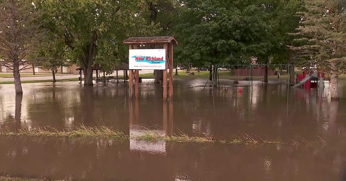 New Richland community steps up to help evacuate nursing home after flooding