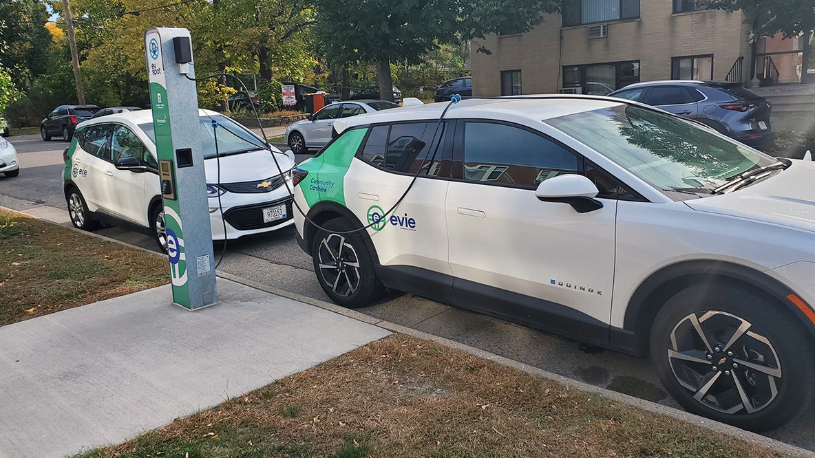 Evie carshare could continue as St. Paul offers $300K investment, seeks new vendor