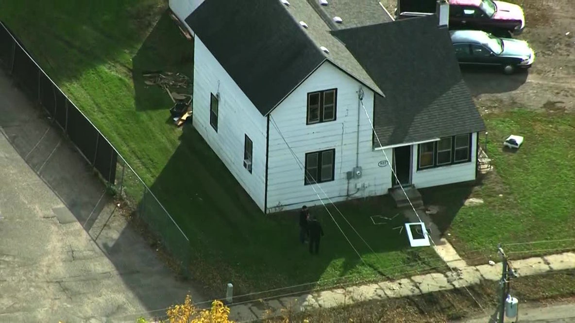 Man wielding axe threatens to ‘kill all’ SWAT agents during standoff in St. Joseph: Charges