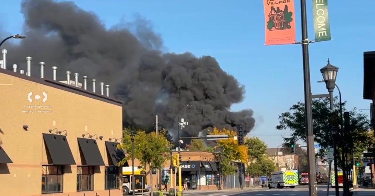 Minneapolis fire crews battle 3-alarm blaze at building