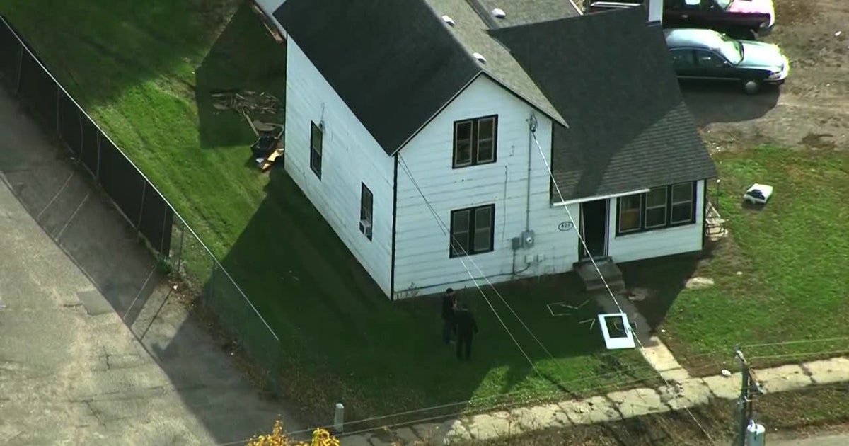 Man wielding axe threatens to ‘kill all’ SWAT agents during standoff in St. Joseph: Charges