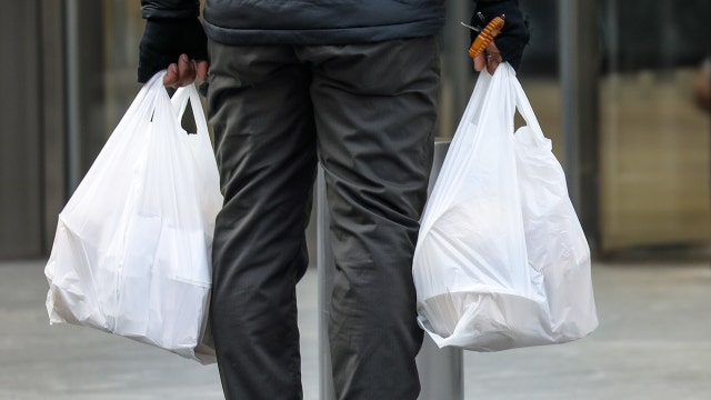 California temporarily suspends 10-cent grocery bag charge amid coronavirus crisis