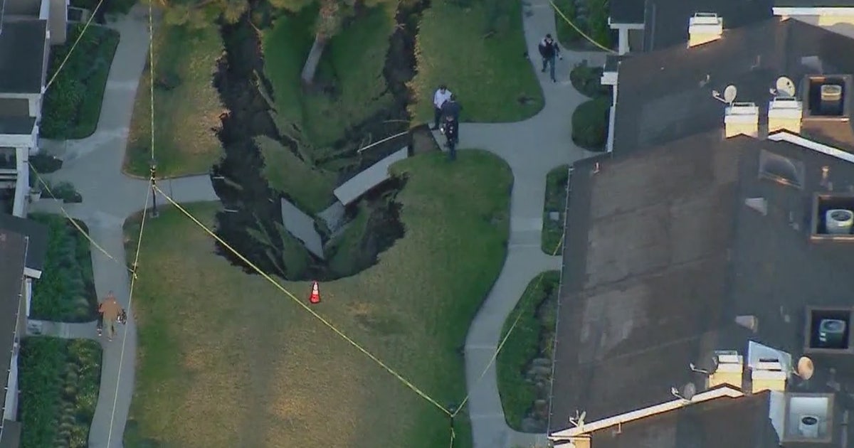 Frustration grows after massive sinkhole in La Habra remains unfixed 6 ...