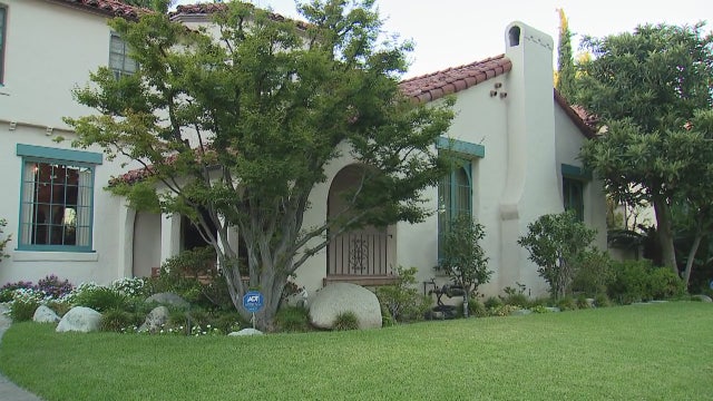 FOX 11 visits the house from 'Beverly Hills 90210'