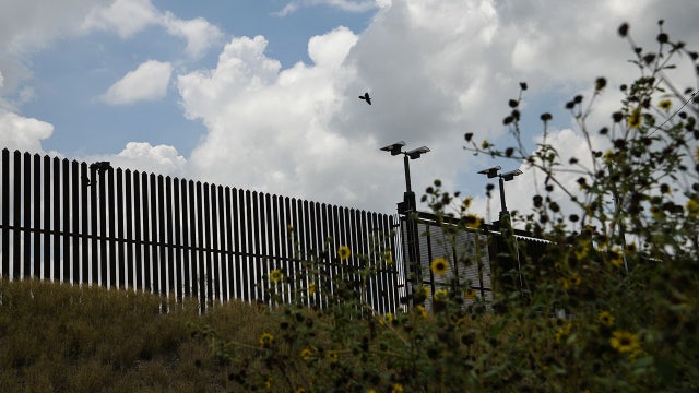 Cisneros joins Congressional delegation at Mexico border
