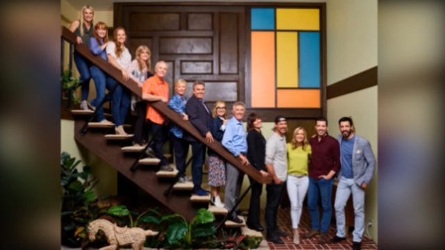 Win a six night stay in the Brady Bunch house
