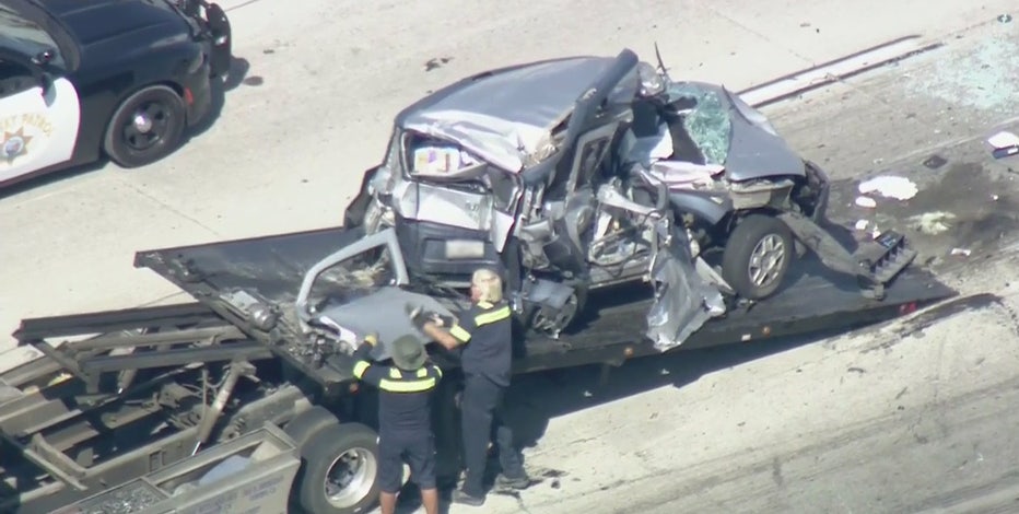 Multi-car crash closes Spanaway Loop Road, several injured