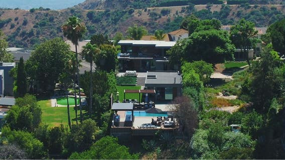 Top Property: 20,000 feet of flat property in Hollywood Hills West