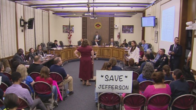 Pasadena school board votes to close three elementary schools