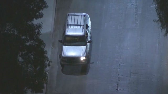 Pursuit ends in Sylmar with suspect surrendering to LAPD