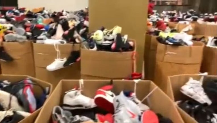 Free shoe outlet giveaway