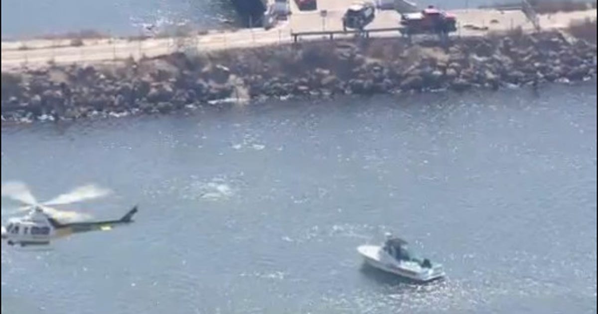 Emergency crews searching for missing swimmer in Marina del Rey Channel ...