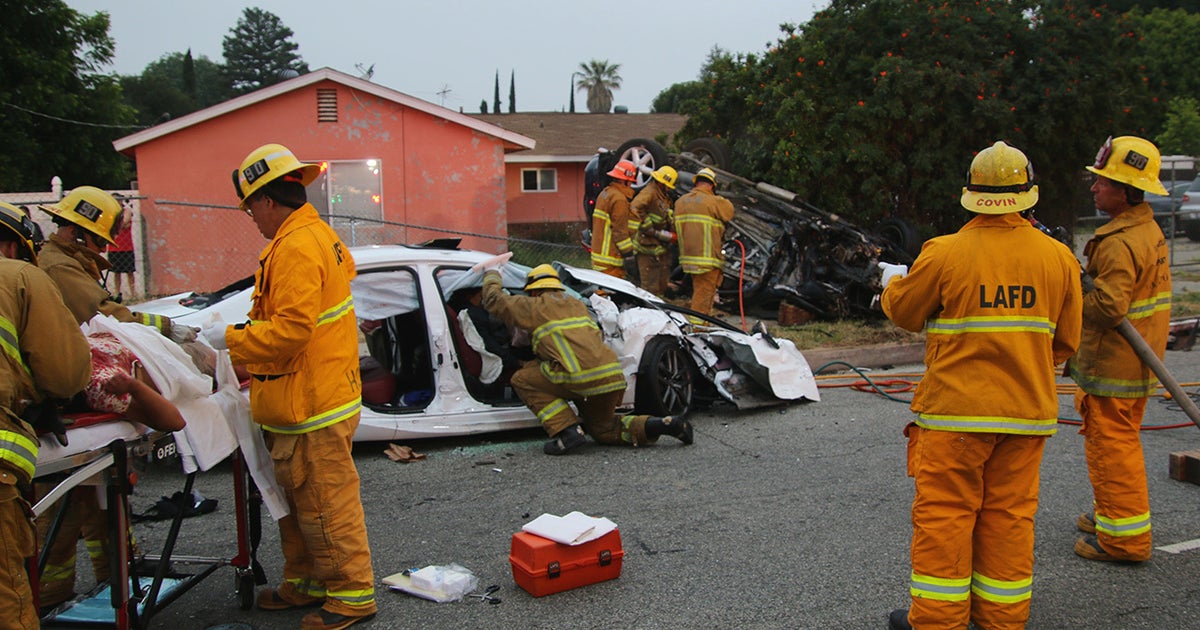 Woman allegedly leaves scene of deadly crash in North Hills | FOX 11 ...