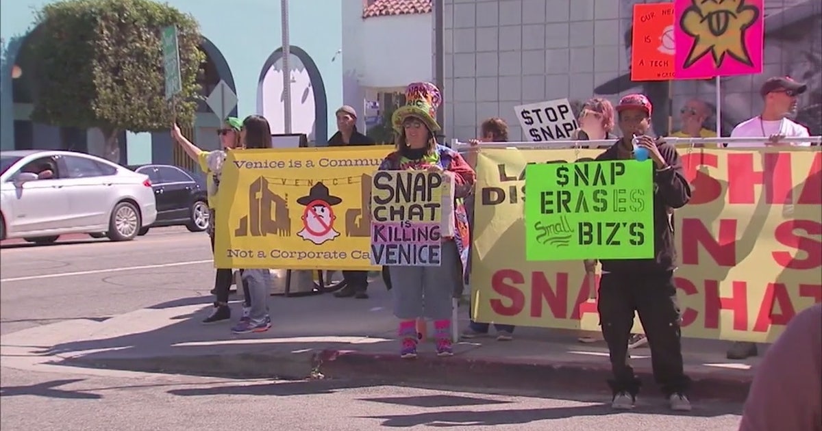 Snap Riots Venice residents stage protest outside Snapchat HQ as company starts ...
