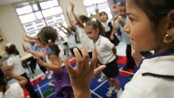 Uber offers discount trips for families traveling to LAUSD 'Grab and Go' food centers