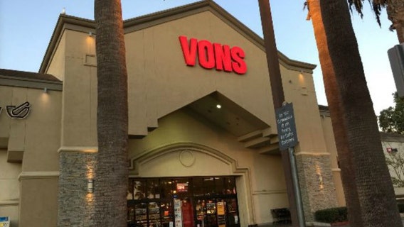 Police investigating string of purse snatching robberies outside Vons in Inglewood