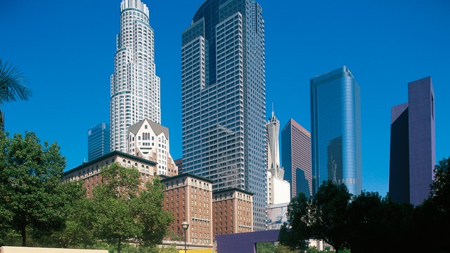 City planners seek to eliminate Downtown L.A. minimum parking requirements