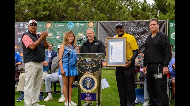 NFL's Tim Brown and 9-1-1