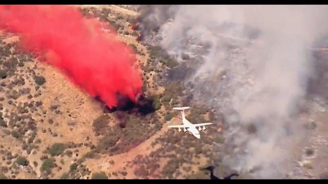 Firefighters battle 902-acre 'Mart Fire' in Highland; 15 percent contained
