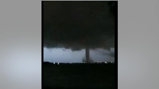 Tornado hits Dallas area