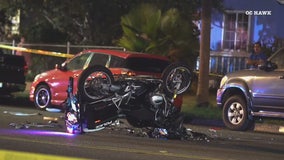 Santa Ana police motorcycle officer, sergeant in cruiser collide